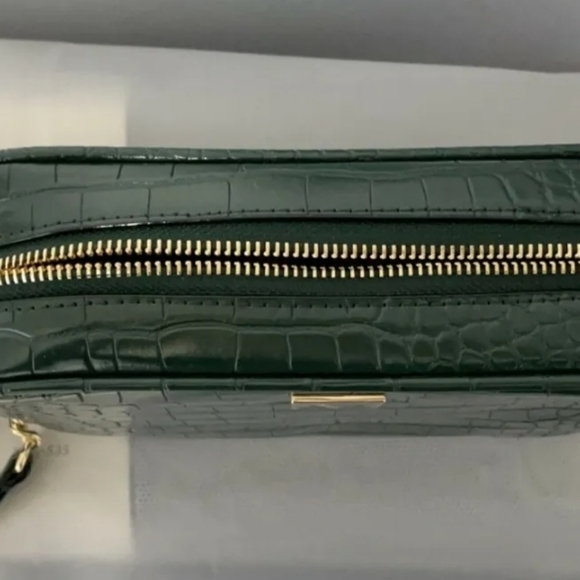 Victoria Secret Emerald Croc Crossbody W/gold Chain Straps #New - Picture 7 of 10